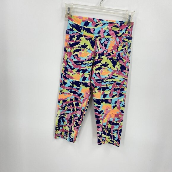 Dona Jo Cropped Leggings Pink Green Blue Camo Print Size 1 Small - Picture 3 of 3